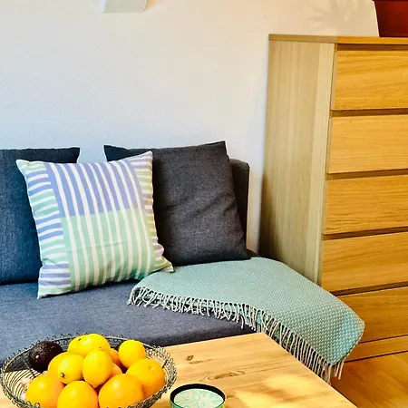 Fantastische Dachgeschosswohnung In Connewitz - 3 Private Schlafbereiche - Platz Fuer Bis Zu 5 Personen - Tolle Lage Und Oeffentliche Verkehrsmittel *