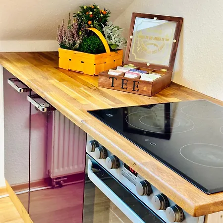 Fantastische Dachgeschosswohnung In Connewitz - 3 Private Schlafbereiche - Platz Fuer Bis Zu 5 Personen - Tolle Lage Und Oeffentliche Verkehrsmittel 라이프치히